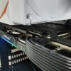 自作PCに搭載したASRock Radeon RX 9060 XTと補助電源ケーブル