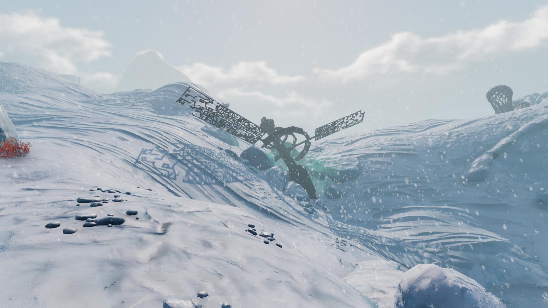 Subnautica Below Zeroの雪原にある異星人アーキファクトの人工衛星。雪に埋もれた本体と広がるパネルを遠くから撮影した画面