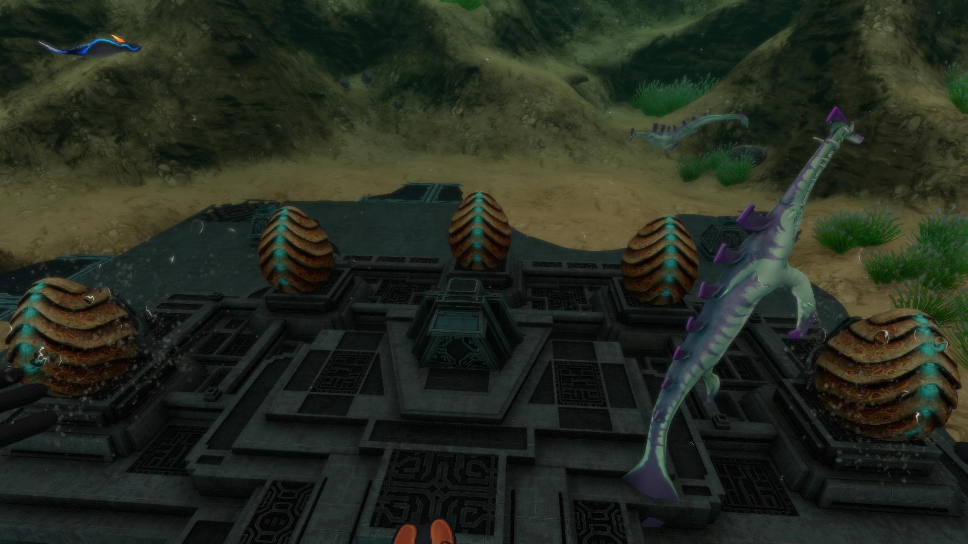 subnautica-sea-emperor-eggs-and-juvenile
